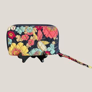 Vera Bradley Zip-Around Wallet Happy Snails Retired Pattern, Wristlet